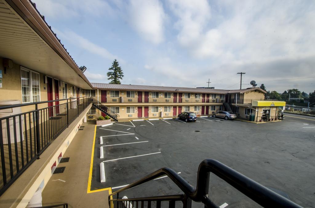 Days Inn By Wyndham Portland Central Екстериор снимка